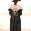 Robe noir dentelle 1900
