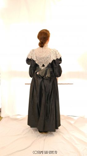 Robe noir dentelle 1900