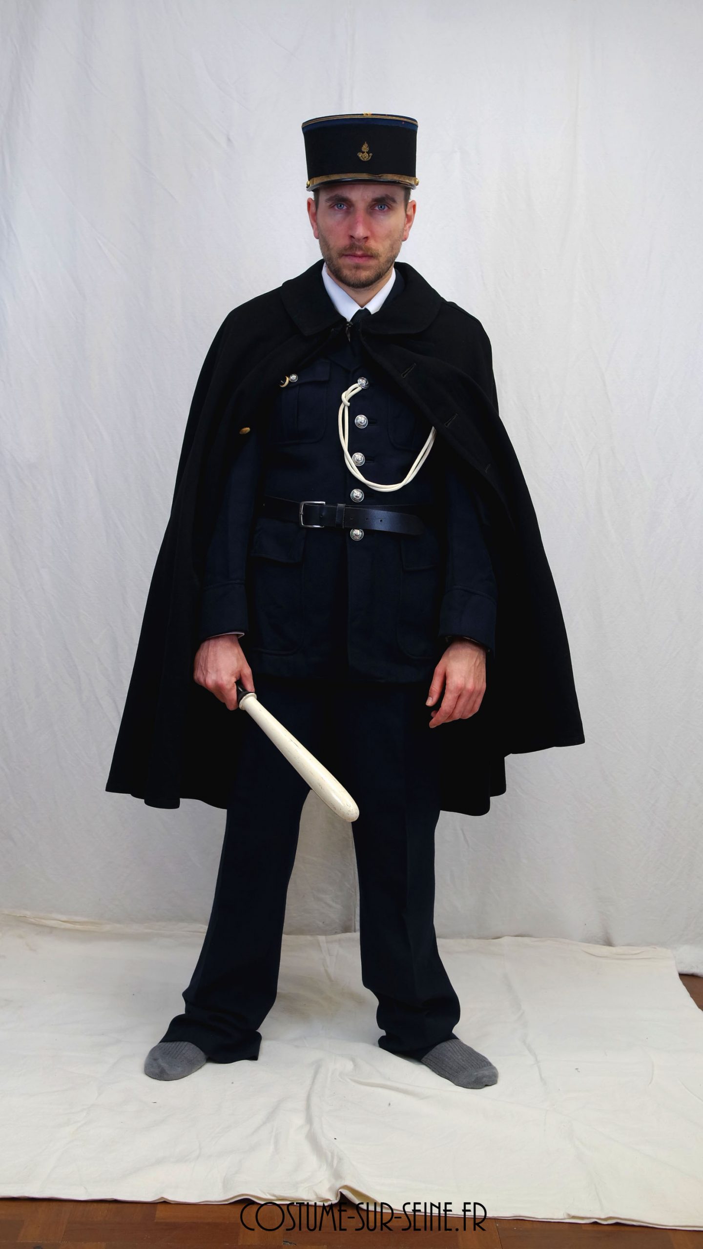 costume gendarme hirondelle
