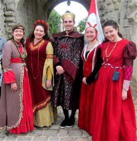 Costumes Moyen Age