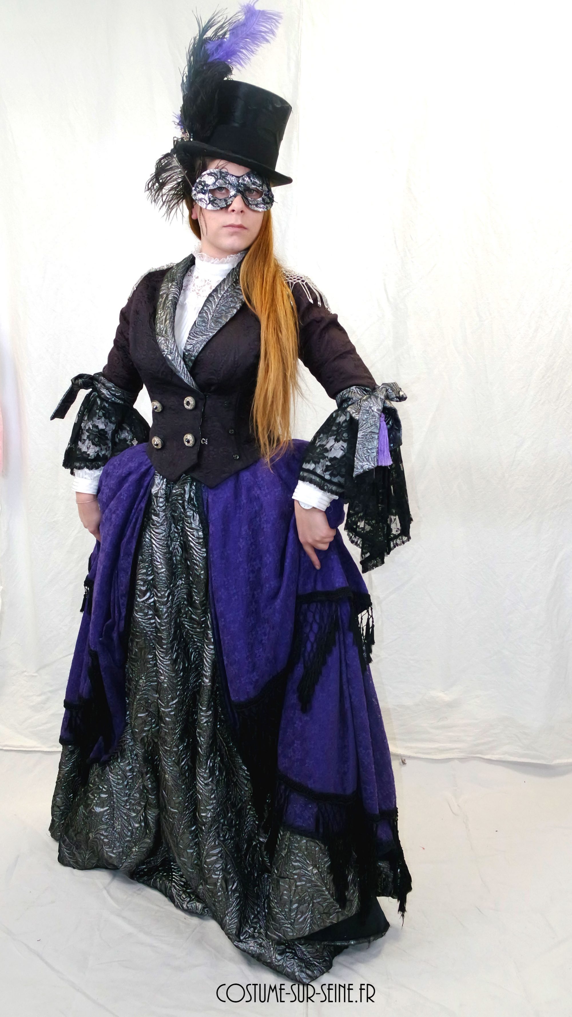 Robe crinoline baroque violette
