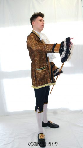 Costume bourgeois motif