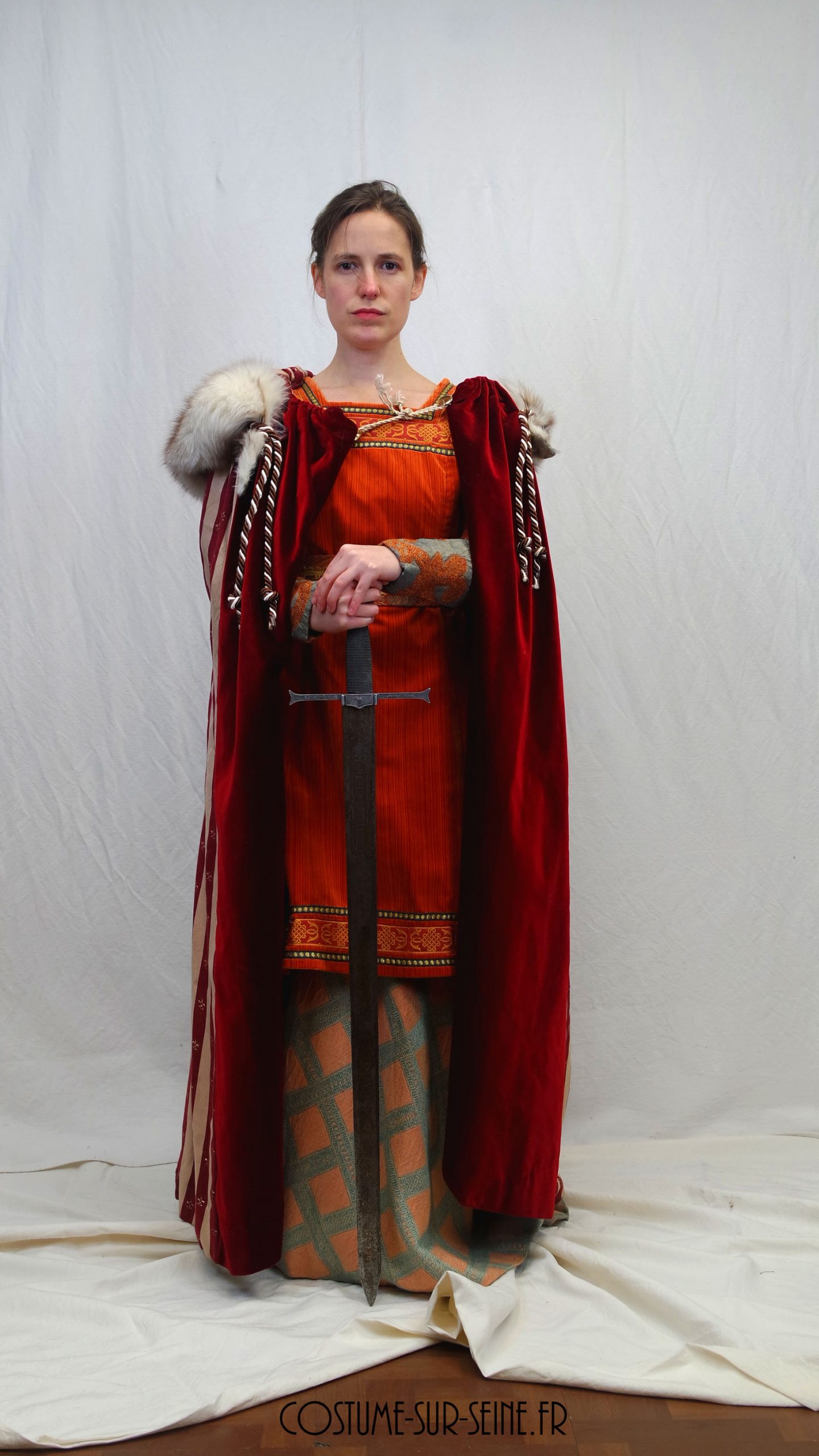 costume Reine médiévale